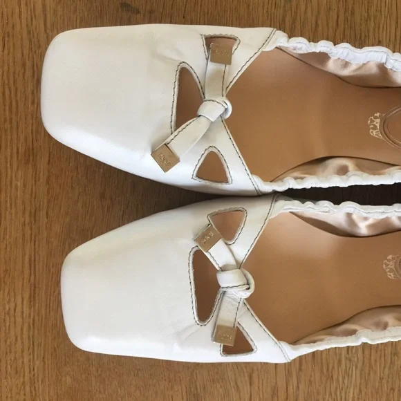 Tod’s White Ballet Square Toe Ballet Leather Flat - Picture 4 of 10